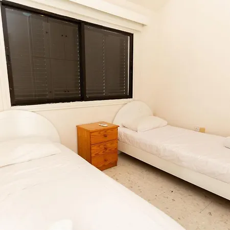 بيت للعطل Odissea Beach House لارنكا
