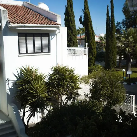 Ferienhaus Odissea Beach House Larnaka